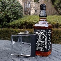 Merkloos RVS Heupfles Met Sigaretten Houder - Platvink - Sigaretten Houder - RVS Zakflacon - Zakfles - Drankfles - Drankflacon Heupflesje - Sigarettendoosje -Bol Waterkoker Winkel 1200x1200 1237