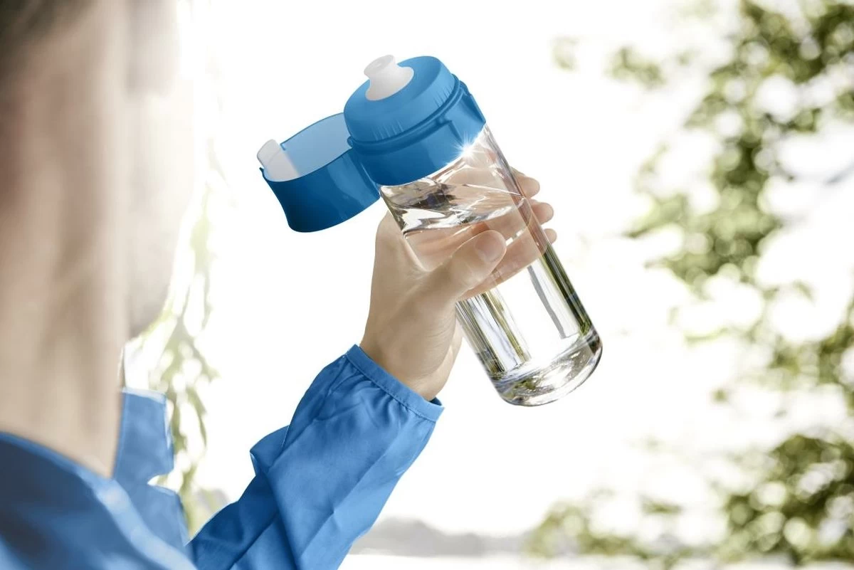 BRITA - Waterfilterfles VITAL - 0,6L - Blauw - inclusief 1 MicroDisc waterfilter BRITA - Waterfilterfles VITAL - 0,6L - Blauw - Inclusief 1 MicroDisc Waterfilter -Bol Waterkoker Winkel 1200x801 21