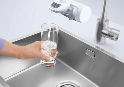 BRITA On Tap Faucet Filtration System - Uitstekend Smakend Gefilterd Water - Inclusief 1 BRITA ON TAP Kraanfilter - 600 Liter Water Gefilterd Per Patroon - Witte Kleur -Bol Waterkoker Winkel 1200x839
