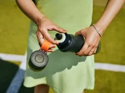 Air Up Drinkfles Starterskit - Dark Black - Inclusief 2 Pods - Starterskit - Hydraterend - Air Up Fles - Geurwater - Vegan - Bio -Bol Waterkoker Winkel 1200x896 3