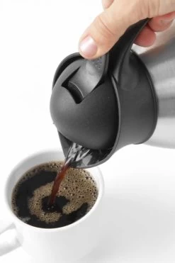 Hendi Thermoskan 1,5 Liter - Isoleerkan Met Drukknop - Zwart - Ø14,5x(H)23cm -Bol Waterkoker Winkel 799x1200 10