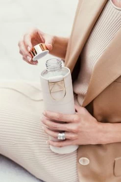 Equa Glazen Waterfles 750 Ml Mismatch Met Hoes - Beige -Bol Waterkoker Winkel 800x1200 37