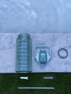 Merkloos 2 Liter Waterfles Groen Transparant - Gratis Armband - Grote Waterfles - Motivatie Fles - Bidon - Twee Liter Waterfles - Sportfles - Waterkan - Gallon - 2 Liter Bottle - Drinkfles - Schenkfles - Groen Transparant - Zwart Armbandje -Bol Waterkoker Winkel 899x1200 7